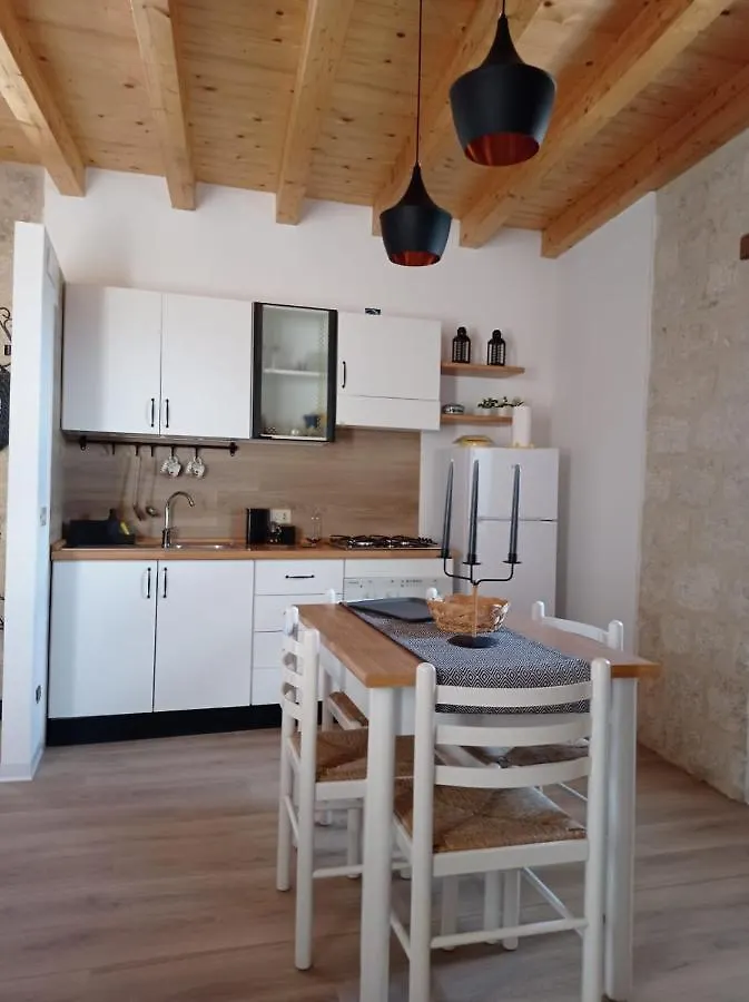 Casa Vacanze Borgo Gulini Da Anna Petralia Soprana 0*,