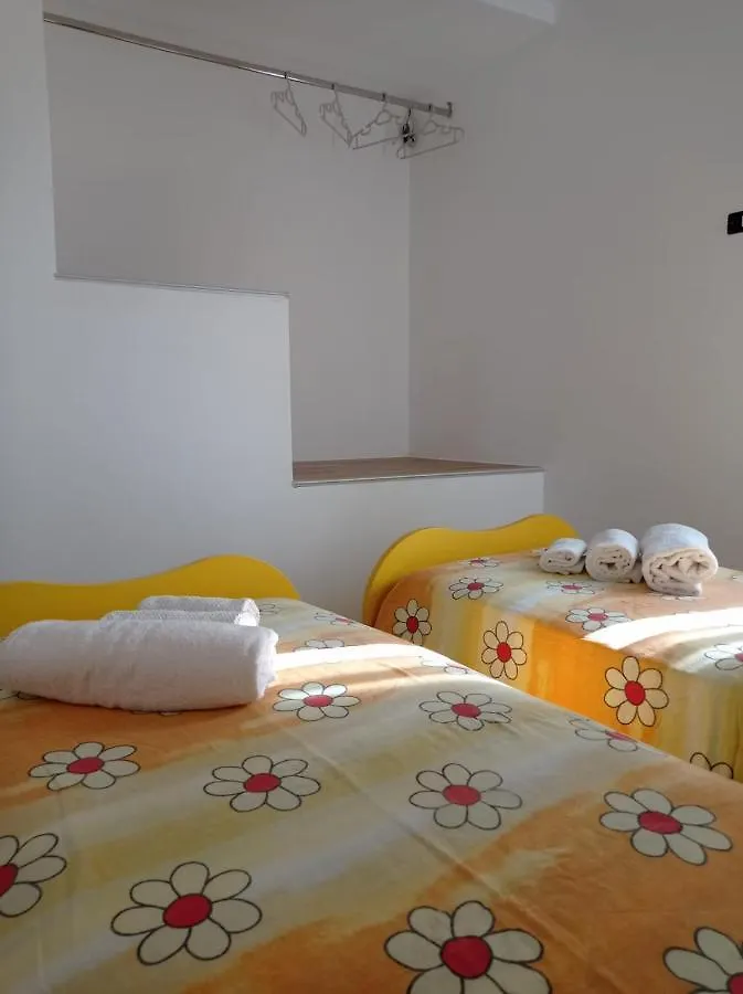Casa Vacanze Borgo Gulini Da Anna Petralia Soprana Italy