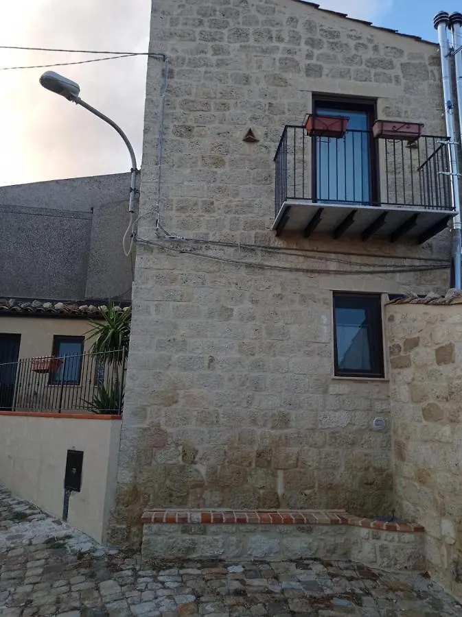 Casa Vacanze Borgo Gulini Da Anna Petralia Soprana 0*,  Italy