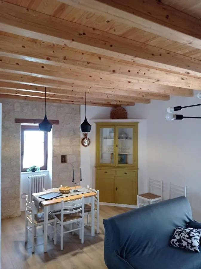 Casa Vacanze Borgo Gulini Da Anna Petralia Soprana 0*,  Italy